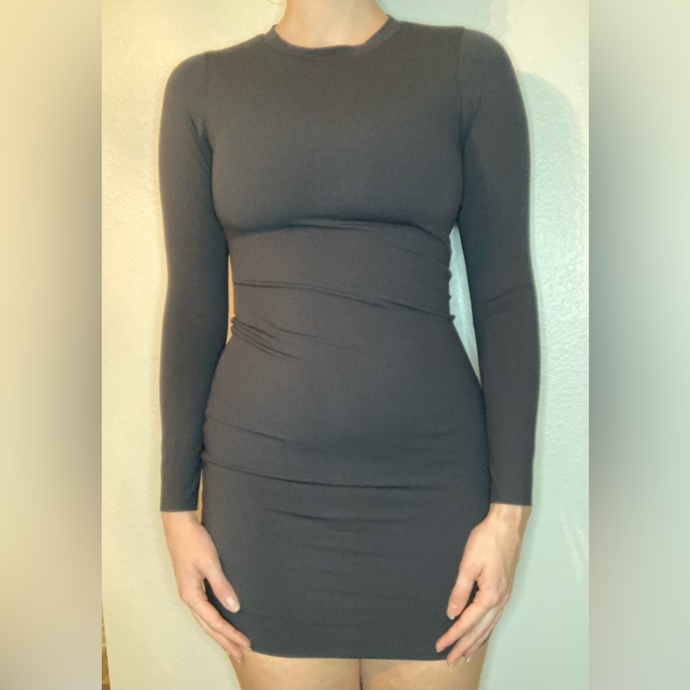 Lululemon Bodycon Mini Dress With Open Back Detail Estimated Size 4 Black